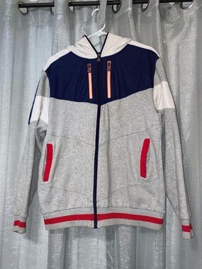 Men's Hooded Zip Sweater in Light Gray with Navy and Red Accents